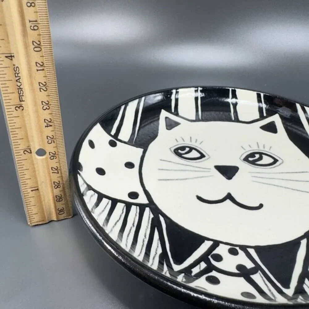 1990s Studio Art Pottery Round‎ Dish Plate Of Kitty Cat Signed Kietzen Vintage